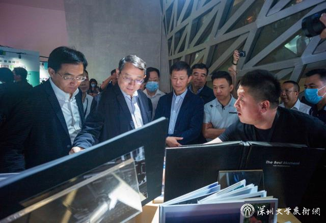 石丕民摄改.jpg