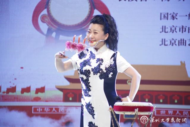 5含灯大鼓《一声祝福》表演：杨菲.jpg