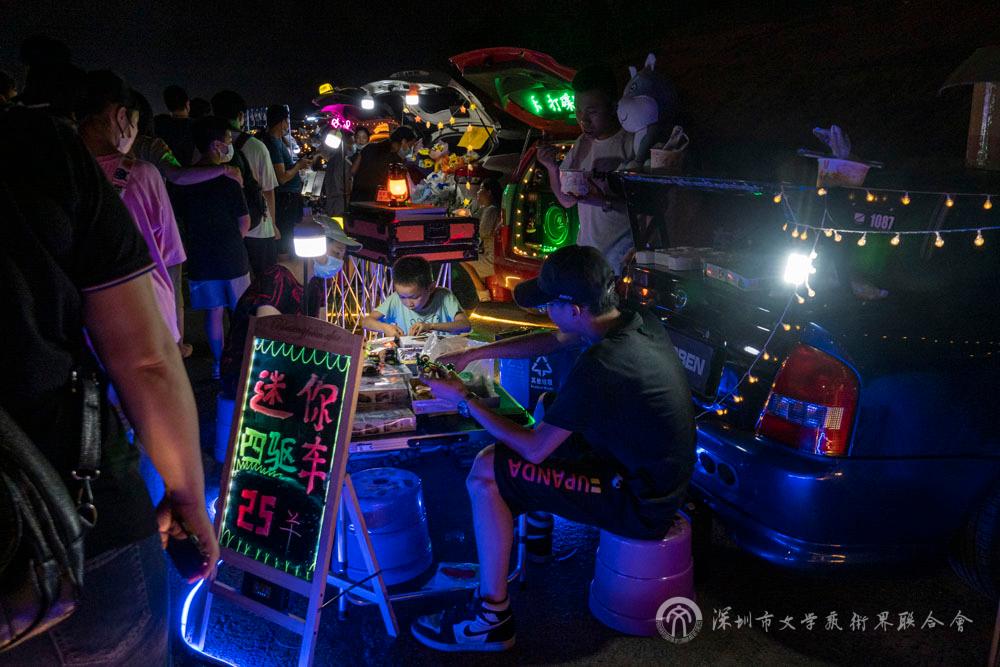 江真+《夜市经济火起来》（组照07）+记录类.jpg