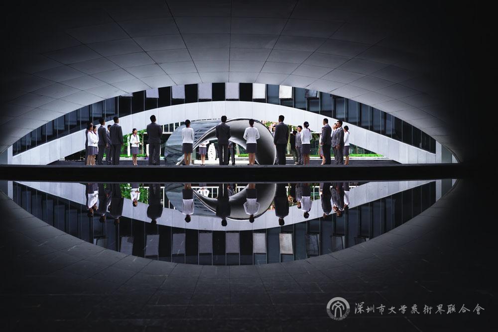 龚新《科技之眼》纪录类.jpg