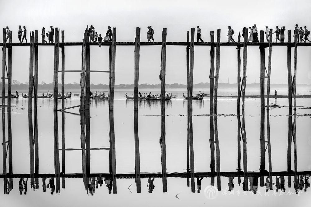 《Reflexions反射》-Marian Plaino玛丽安·普拉诺（罗马尼亚）.jpg